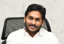 జగన్ స్వయంకృతాపరాధం..? 16 వేల మంది టీచర్లతో వైరం..!