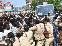 సచివాలయ నిరసనల వెనుక తాడేపల్లి వ్యూహాలు..?