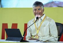 ‘వాటర్ మ్యాన్’ చంద్రబాబుకు స్టాండింగ్ ఓవేషన్..!