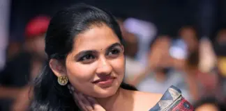 డేట్స్ ప్లీజ్, మలయాళ హీరోయిన్ కు పిచ్చ క్రేజ్..!