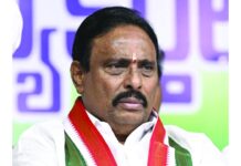 పెట్టుబడి నాదే.. టికెట్ నాకే ఇవ్వండి..!