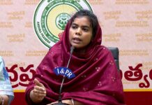 వైసీపీ బ్యాచ్ కు నిద్ర లేకుండా చేసిన ఐఏఎస్.. అసలు ఎవరీ.. తమీమ్ అన్సారియా..?
